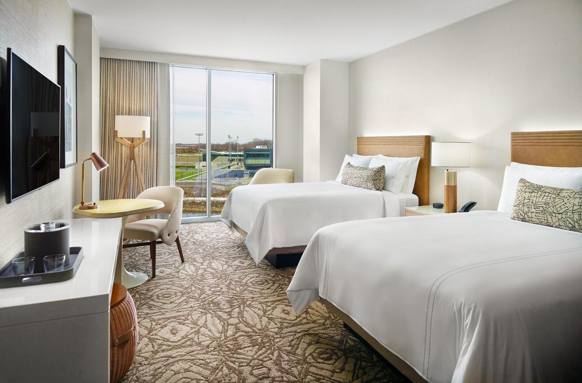 Deluxe Queen Room